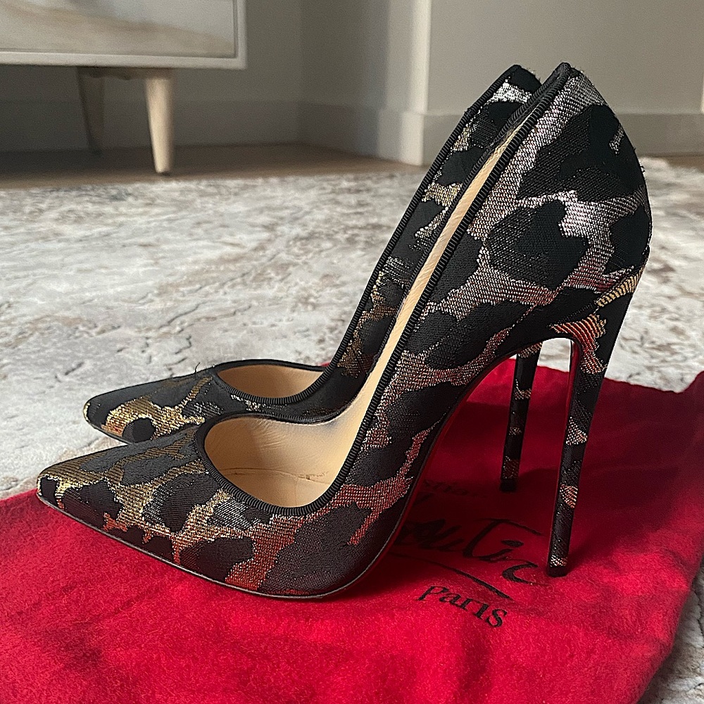Christian Louboutin So Kate 120 Black Gold Silver